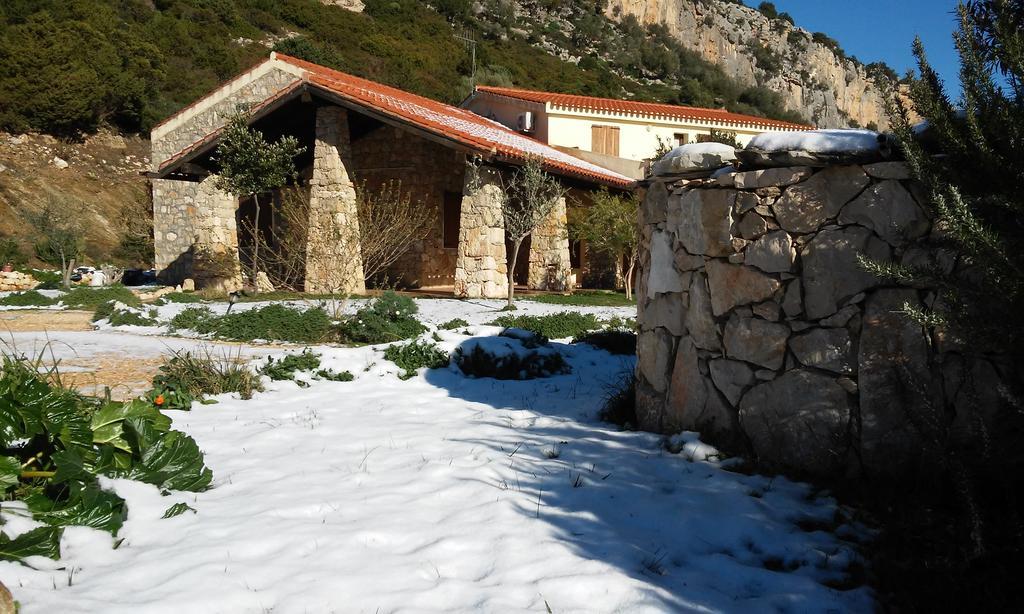 Bed and Breakfast Punto Di Ristoro Uttolo Baunei Exterior foto