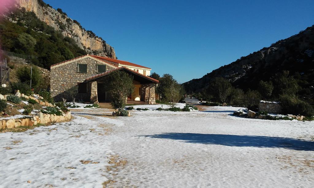Bed and Breakfast Punto Di Ristoro Uttolo Baunei Exterior foto
