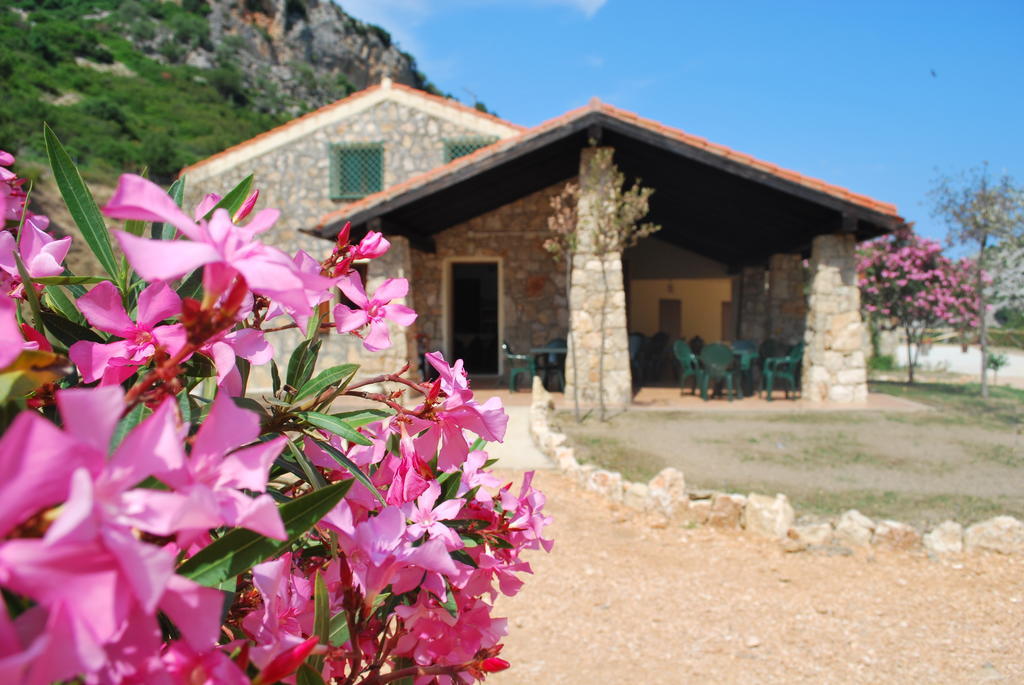 Bed and Breakfast Punto Di Ristoro Uttolo Baunei Exterior foto