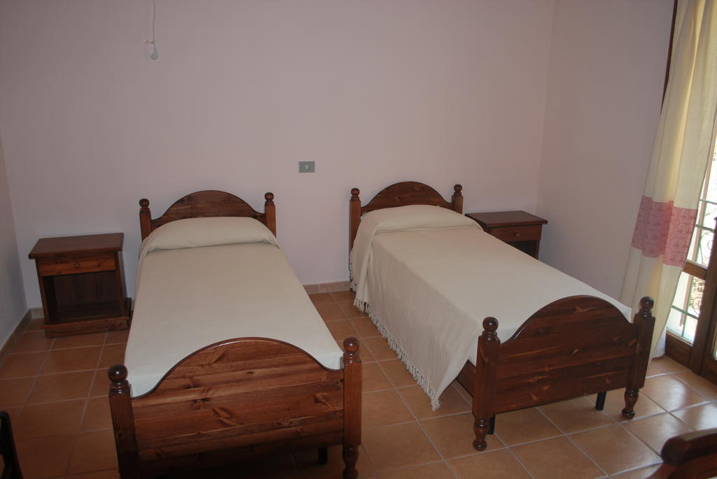 Bed and Breakfast Punto Di Ristoro Uttolo Baunei Exterior foto
